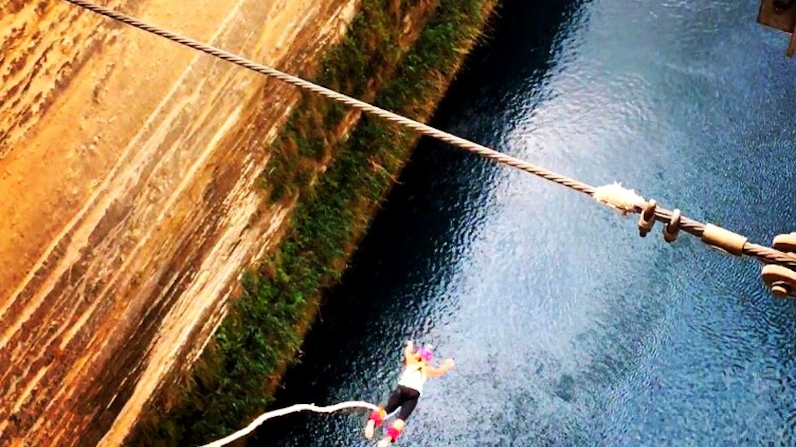 Bungee jumping in the Corinth Canal